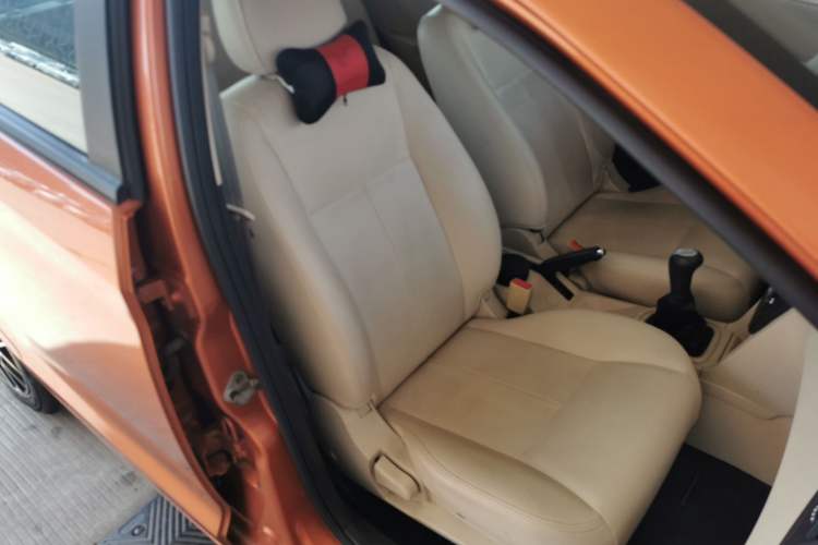 Used Chery Fengyun 2 2013 Hatchback 1.5L Manual Ruiyi Edition Right Front Seat