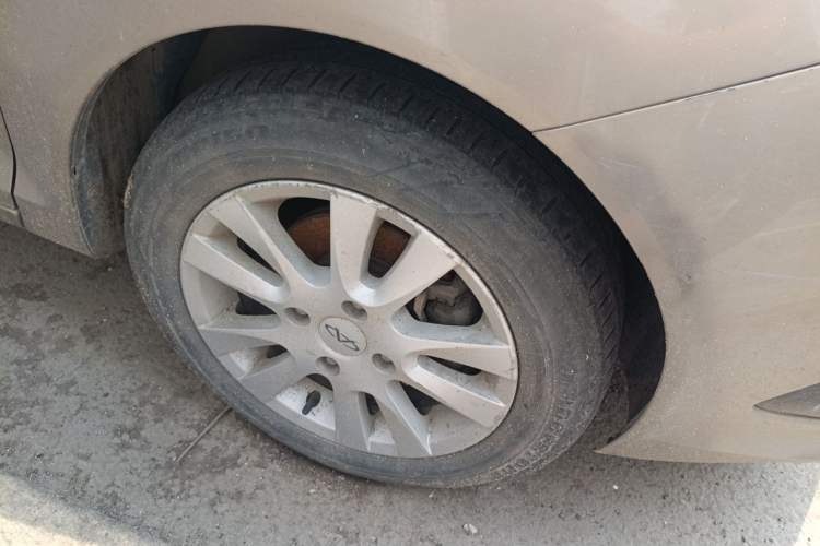 Used Chery Fengyun 2 2013 Hatchback 1.5L Manual Ruiyi Edition Right Front Wheel Hub