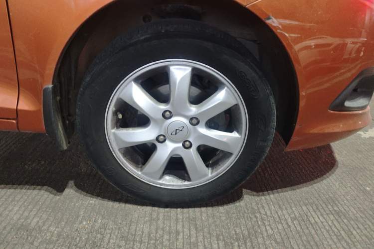 Used Chery Fengyun 2 2013 Hatchback 1.5L Manual Ruiyi Edition Right Front Wheel Hub