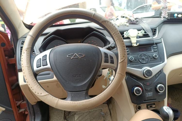 Used Chery Fengyun 2 2013 Hatchback 1.5L Manual Kuaiyi Edition Steering Wheel