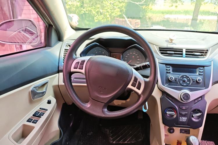 Used Chery Fengyun 2 2013 Hatchback 1.5L Manual Ruiyi Edition Steering Wheel