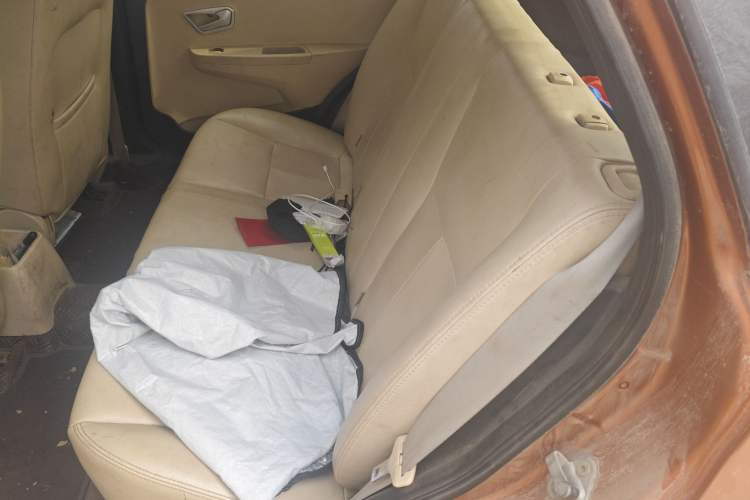 Used Chery Fengyun 2 2014 Hatchback 1.5L Manual New Youth Edition Left Rear Seat