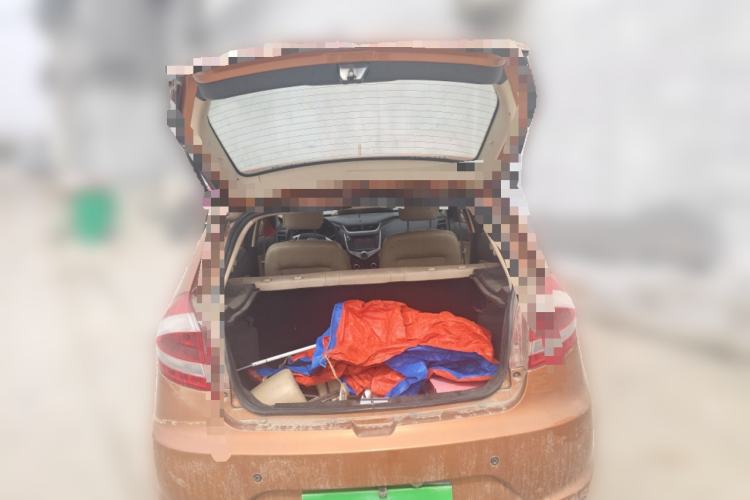 Used Chery Fengyun 2 2014 Hatchback 1.5L Manual New Youth Edition Trunk