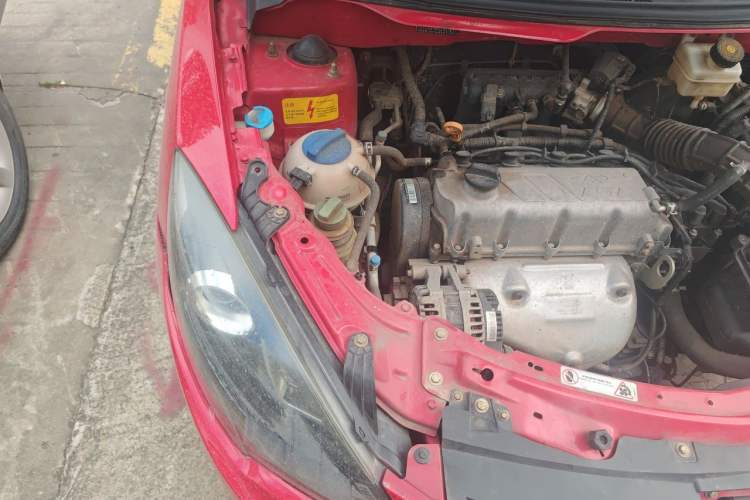Used Chery Fengyun 2 2014 Hatchback 1.5L Manual New Youth Edition Engine Bay Right