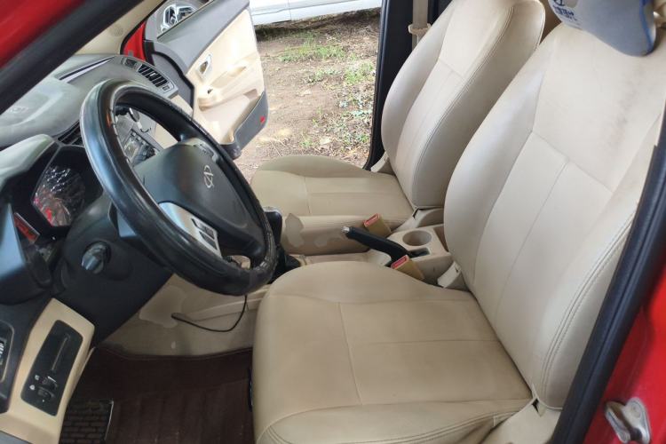 Used Chery Fengyun 2 2014 Hatchback 1.5L Manual New Youth Edition Left Front Seat