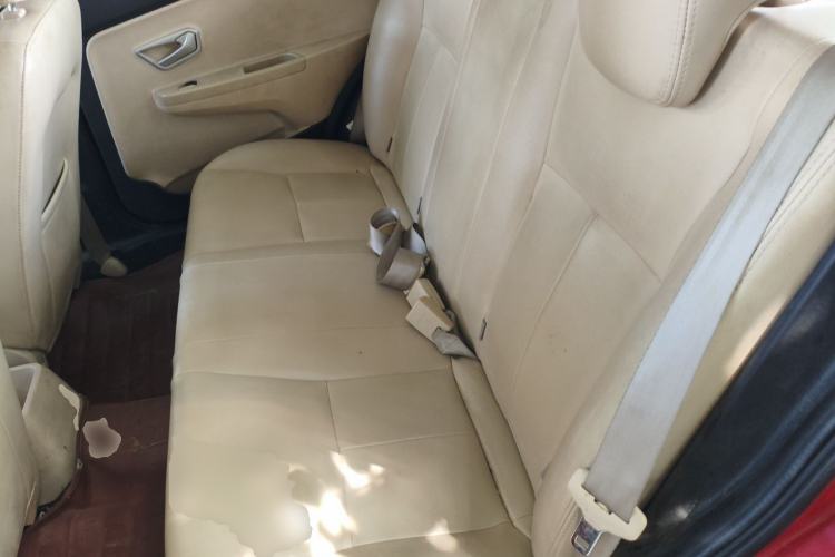 Used Chery Fengyun 2 2014 Hatchback 1.5L Manual New Youth Edition Left Rear Seat