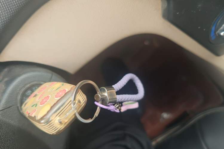 Used Chery Fengyun 2 2014 Hatchback 1.5L Manual New Youth Edition Vehicle Key