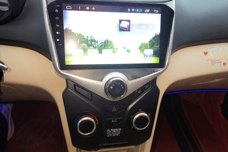 Used Chery Fengyun 2 2014 Hatchback 1.5L Manual New Youth Edition Audio And AC Panel