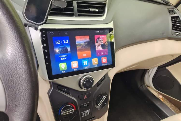 Used Chery Fengyun 2 2014 Hatchback 1.5L Manual New Youth Edition Audio And AC Panel