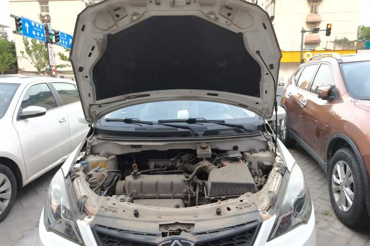 Used Chery Fengyun 2 2014 Hatchback 1.5L Manual New Youth Edition Engine Bay