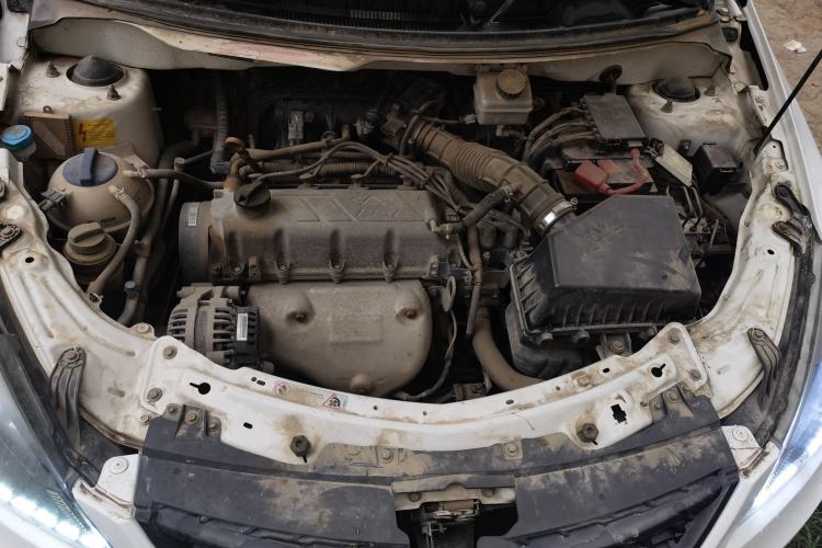 Used Chery Fengyun 2 2014 Hatchback 1.5L Manual New Youth Edition Engine Bay