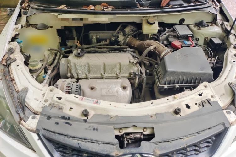 Used Chery Fengyun 2 2014 Hatchback 1.5L Manual New Youth Edition Engine Bay
