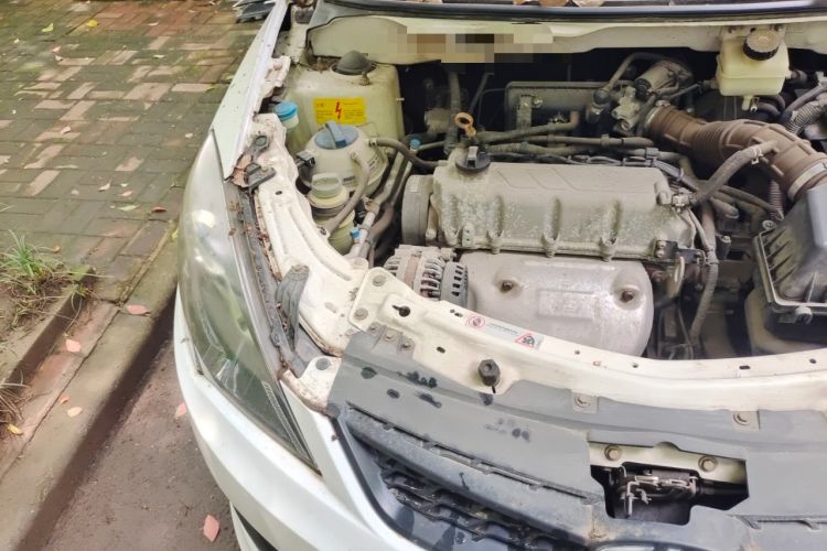 Used Chery Fengyun 2 2014 Hatchback 1.5L Manual New Youth Edition Engine Bay Right