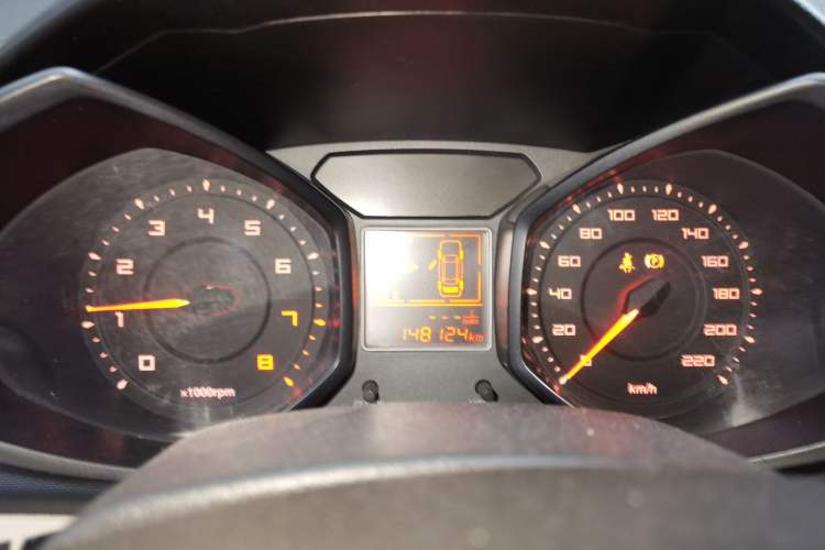 Used Chery Fengyun 2 2014 Hatchback 1.5L Manual New Youth Edition Instrument Cluster