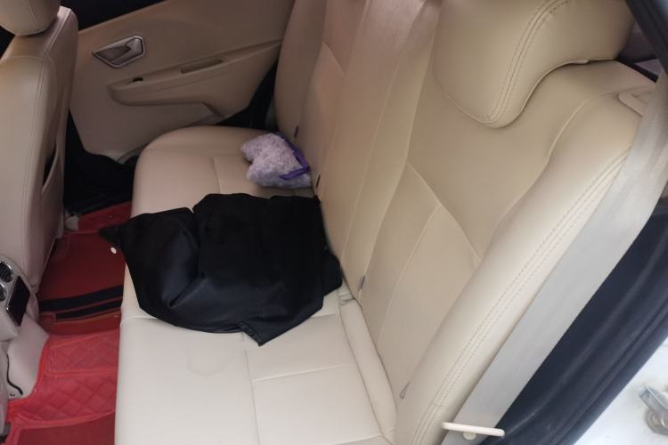 Used Chery Fengyun 2 2014 Hatchback 1.5L Manual New Youth Edition Left Rear Seat