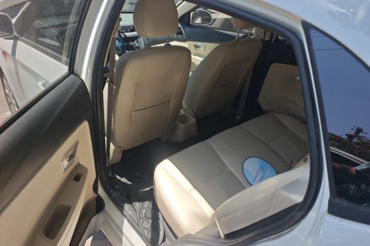 Used Chery Fengyun 2 2014 Hatchback 1.5L Manual New Youth Edition Left Rear Seat