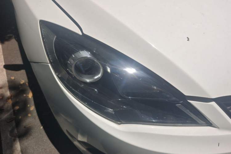 Used Chery Fengyun 2 2014 Hatchback 1.5L Manual New Youth Edition Right Front Headlight