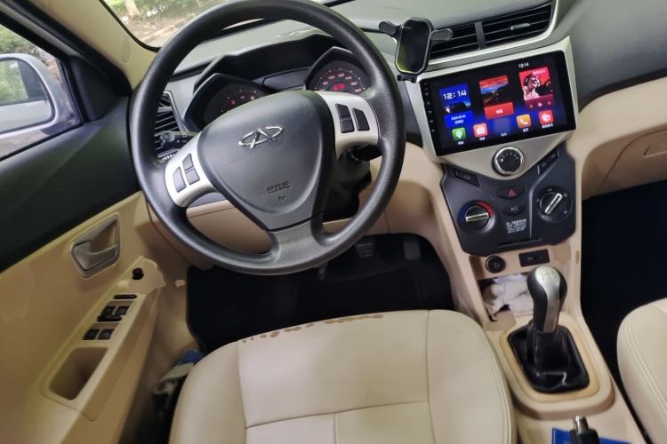 Used Chery Fengyun 2 2014 Hatchback 1.5L Manual New Youth Edition Steering Wheel