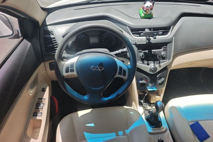 Used Chery Fengyun 2 2014 Hatchback 1.5L Manual New Youth Edition Steering Wheel