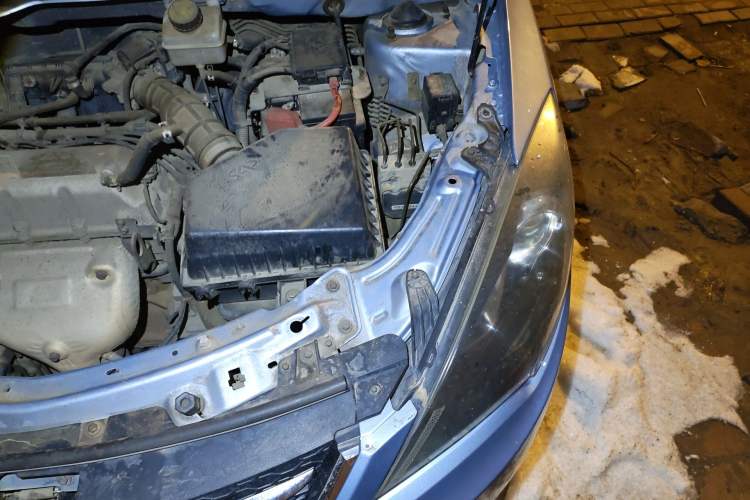 Used Chery Fengyun 2 2015 1.5L Manual New Edition Engine Bay Left