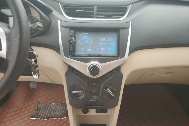 Used Chery Fengyun 2 2015 1.5L Manual New Edition Audio And AC Panel