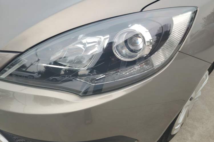 Used Chery Fengyun 2 2015 1.5L Manual New Edition Left Front Headlight