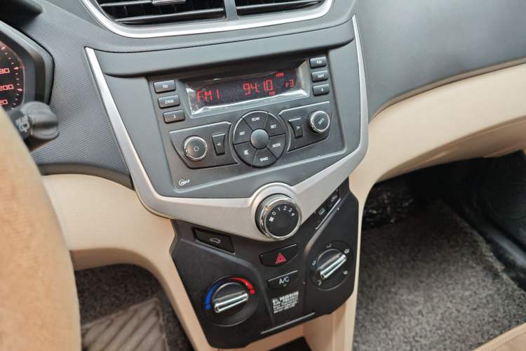 Used Chery Fengyun 2 2015 1.5L Manual New Edition Audio And AC Panel
