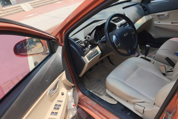 Used Chery Fengyun 2 2015 1.5L Manual New Edition Driver Seat