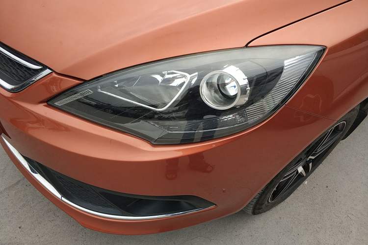 Used Chery Fengyun 2 2015 1.5L Manual New Edition Left Front Headlight