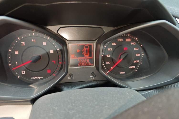 Used Chery Fengyun 2 2015 1.5L Manual New Edition Odometer Close Up