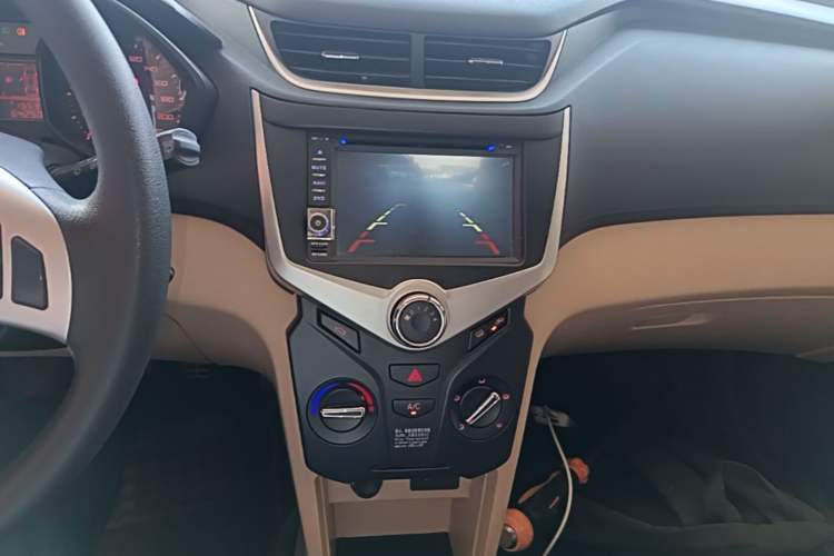 Used Chery Fengyun 2 2015 1.5L Manual New Edition Audio And AC Panel