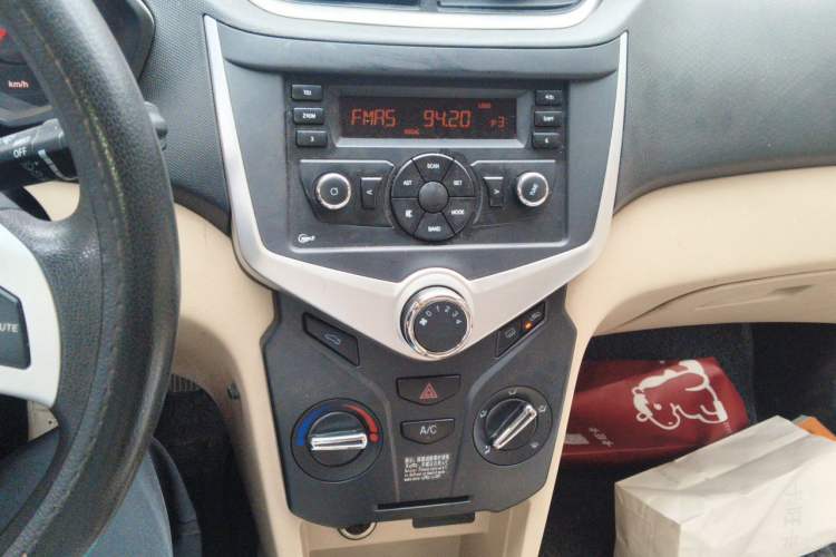 Used Chery Fengyun 2 2015 1.5L Manual New Edition Audio And AC Panel