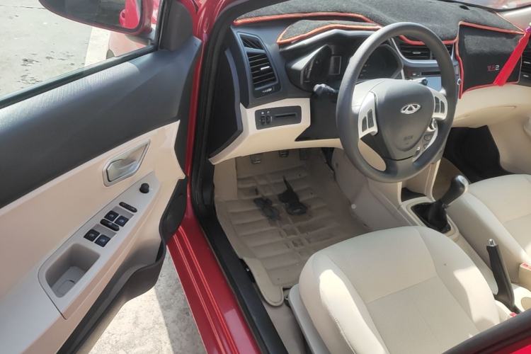Used Chery Fengyun 2 2015 1.5L Manual New Edition Driver Seat