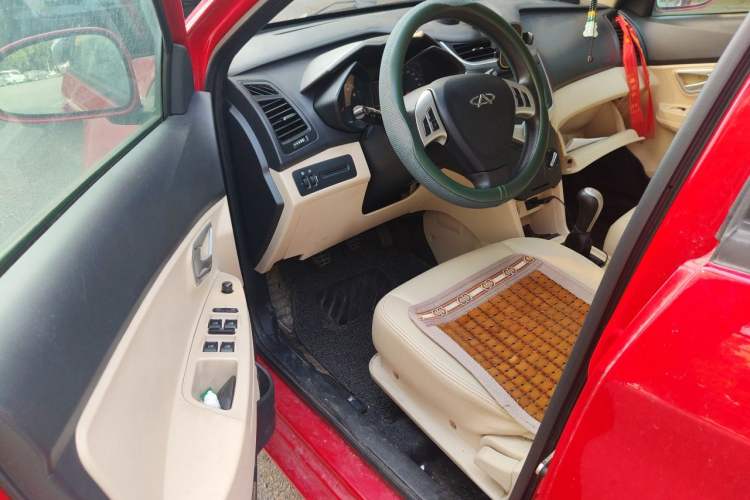 Used Chery Fengyun 2 2015 1.5L Manual New Edition Driver Seat