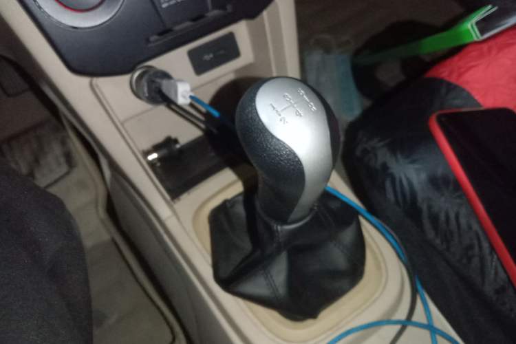 Used Chery Fengyun 2 2015 1.5L Manual New Edition Gear Lever