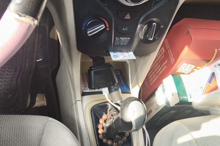 Used Chery Fengyun 2 2015 1.5L Manual New Edition Gear Lever