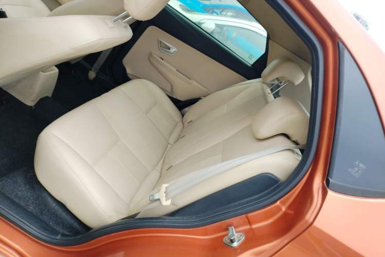 Used Chery Fengyun 2 2015 1.5L Manual New Edition Interior 4