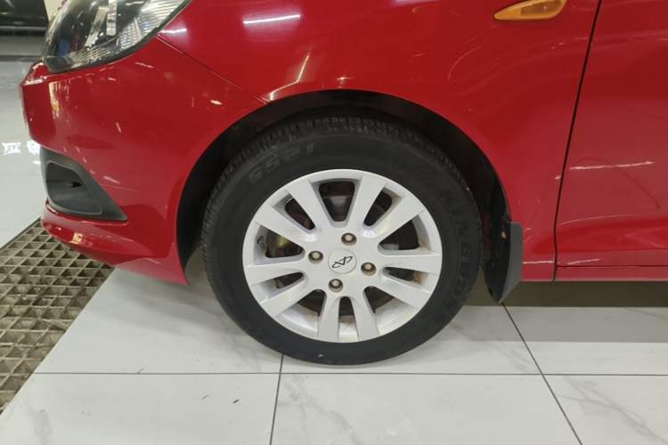 Used Chery Fengyun 2 2015 1.5L Manual New Edition Left Front Wheel Hub