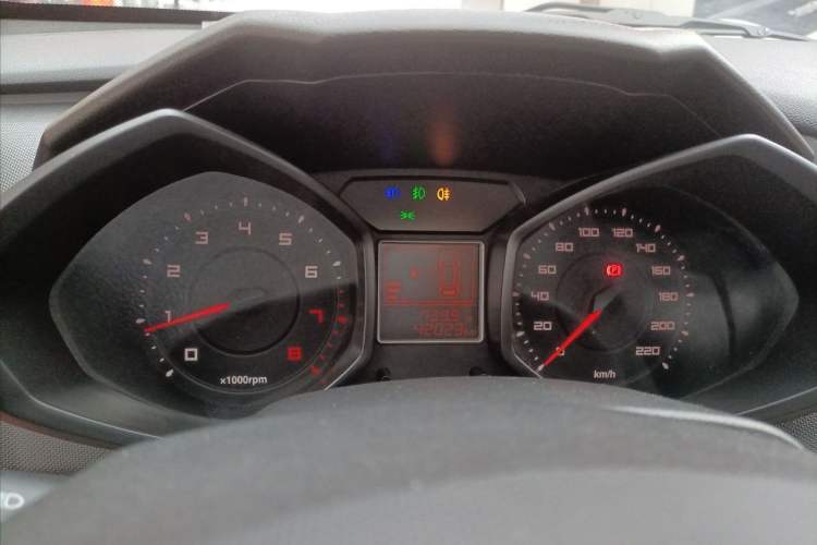 Used Chery Fengyun 2 2015 1.5L Manual New Edition Odometer Close Up
