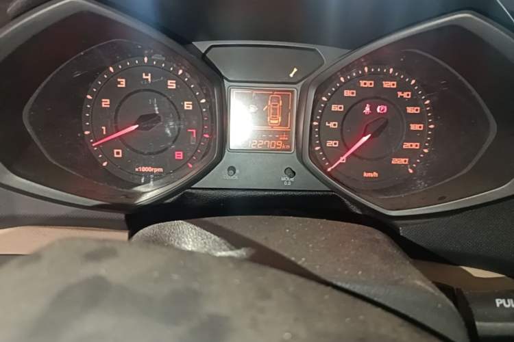 Used Chery Fengyun 2 2015 1.5L Manual New Edition Odometer Close Up