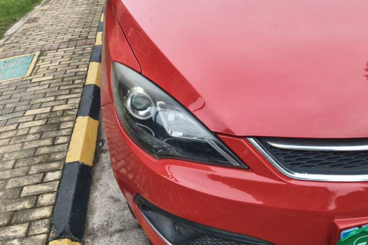 Used Chery Fengyun 2 2015 1.5L Manual New Edition Right Front Headlight