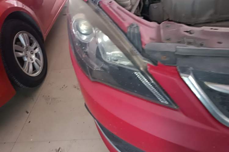 Used Chery Fengyun 2 2015 1.5L Manual New Edition Right Front Headlight