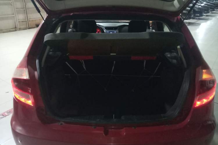 Used Chery Fengyun 2 2015 1.5L Manual New Edition Trunk
