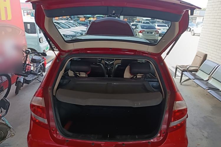 Used Chery Fengyun 2 2015 1.5L Manual New Edition Trunk