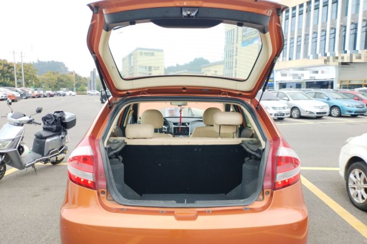 Used Chery Fengyun 2 2015 1.5L Manual New Edition Trunk