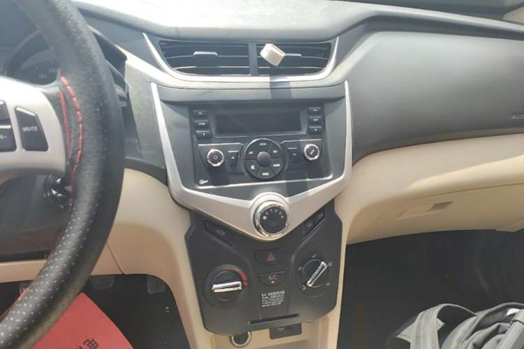 Used Chery Fengyun 2 2015 1.5L Manual New Edition Audio And AC Panel