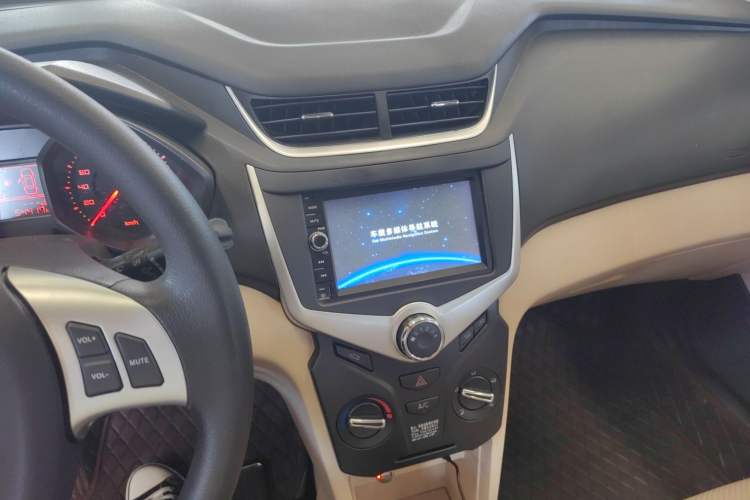 Used Chery Fengyun 2 2015 1.5L Manual New Edition Audio And AC Panel