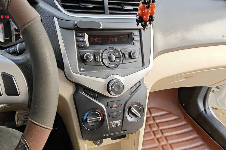 Used Chery Fengyun 2 2015 1.5L Manual New Edition Audio And AC Panel