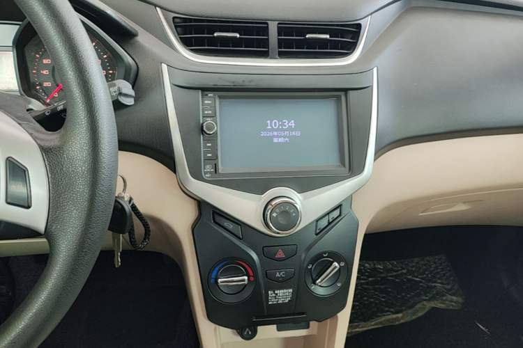 Used Chery Fengyun 2 2015 1.5L Manual New Edition Audio And AC Panel