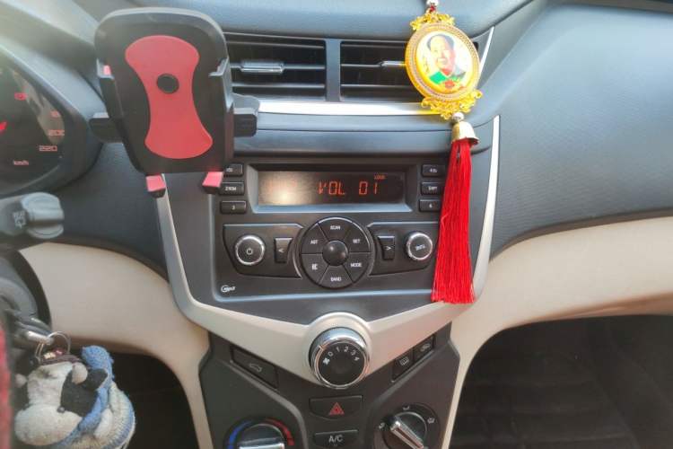 Used Chery Fengyun 2 2015 1.5L Manual New Edition Audio And AC Panel